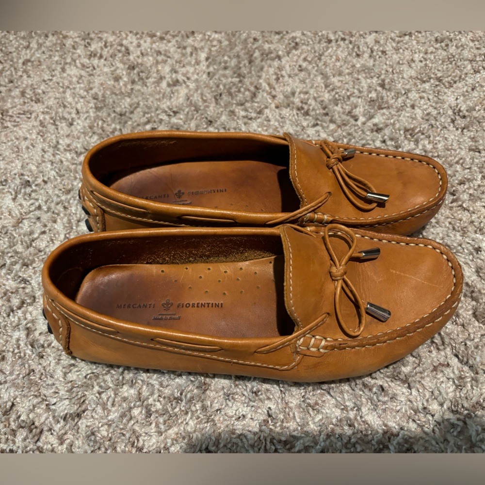 Leather loafer